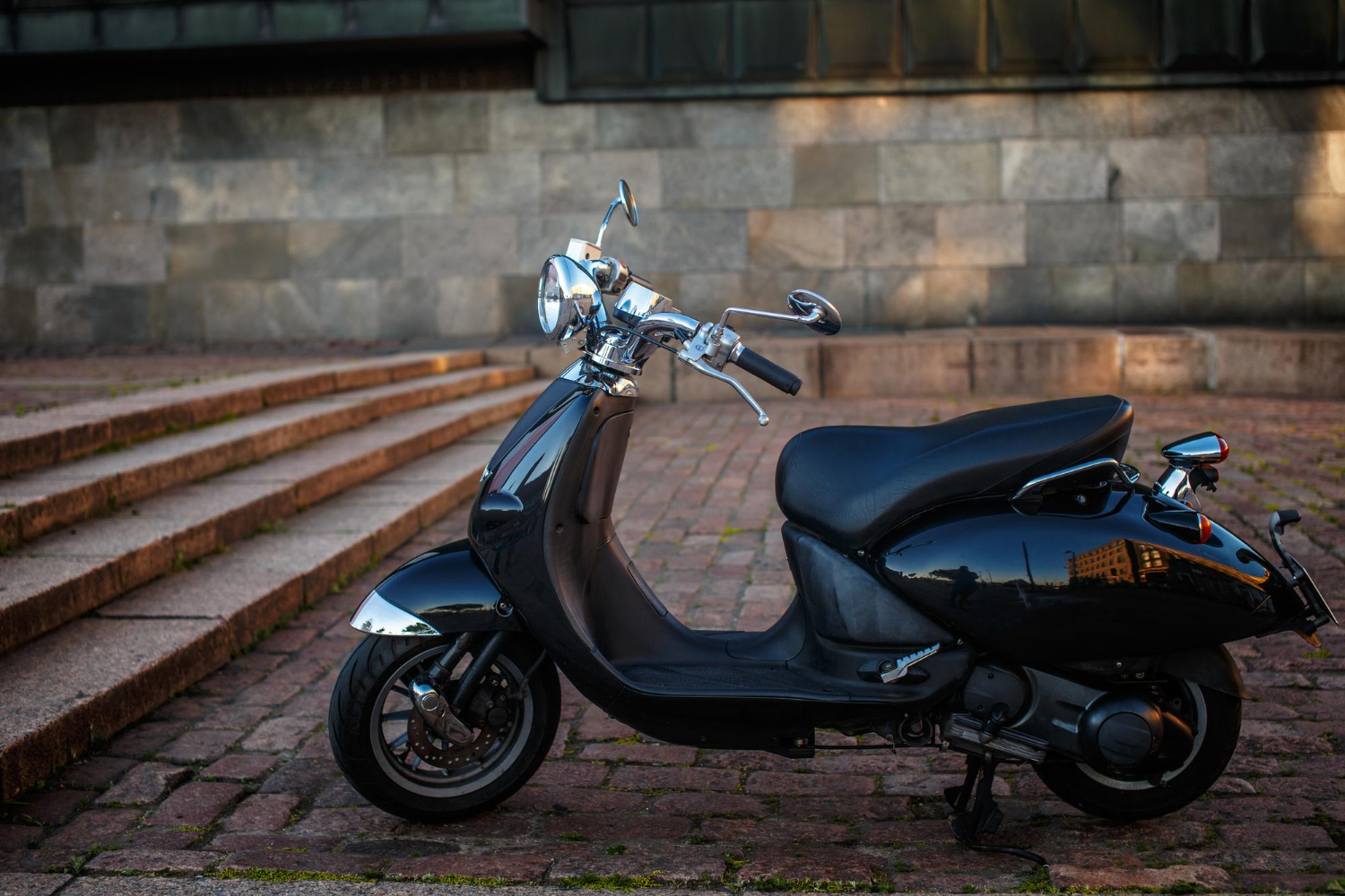 Electric Motorcycle Rental 